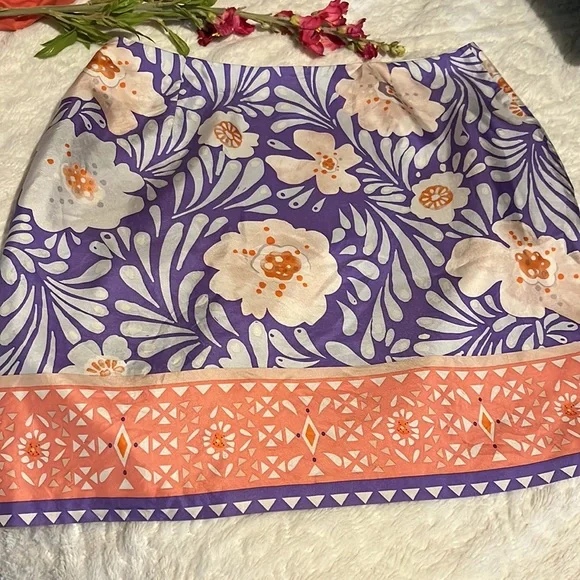 NICOLE MILLER STUDIO SKIRT SIZE 8 - Picture 4 of 4